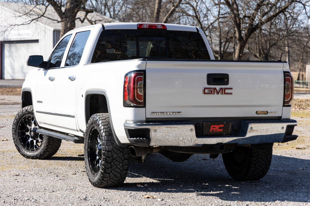 RPT2 Running Boards | Crew Cab | Chevy/GMC 1500/2500HD/3500HD (07-18 & Classic) by Rough Country