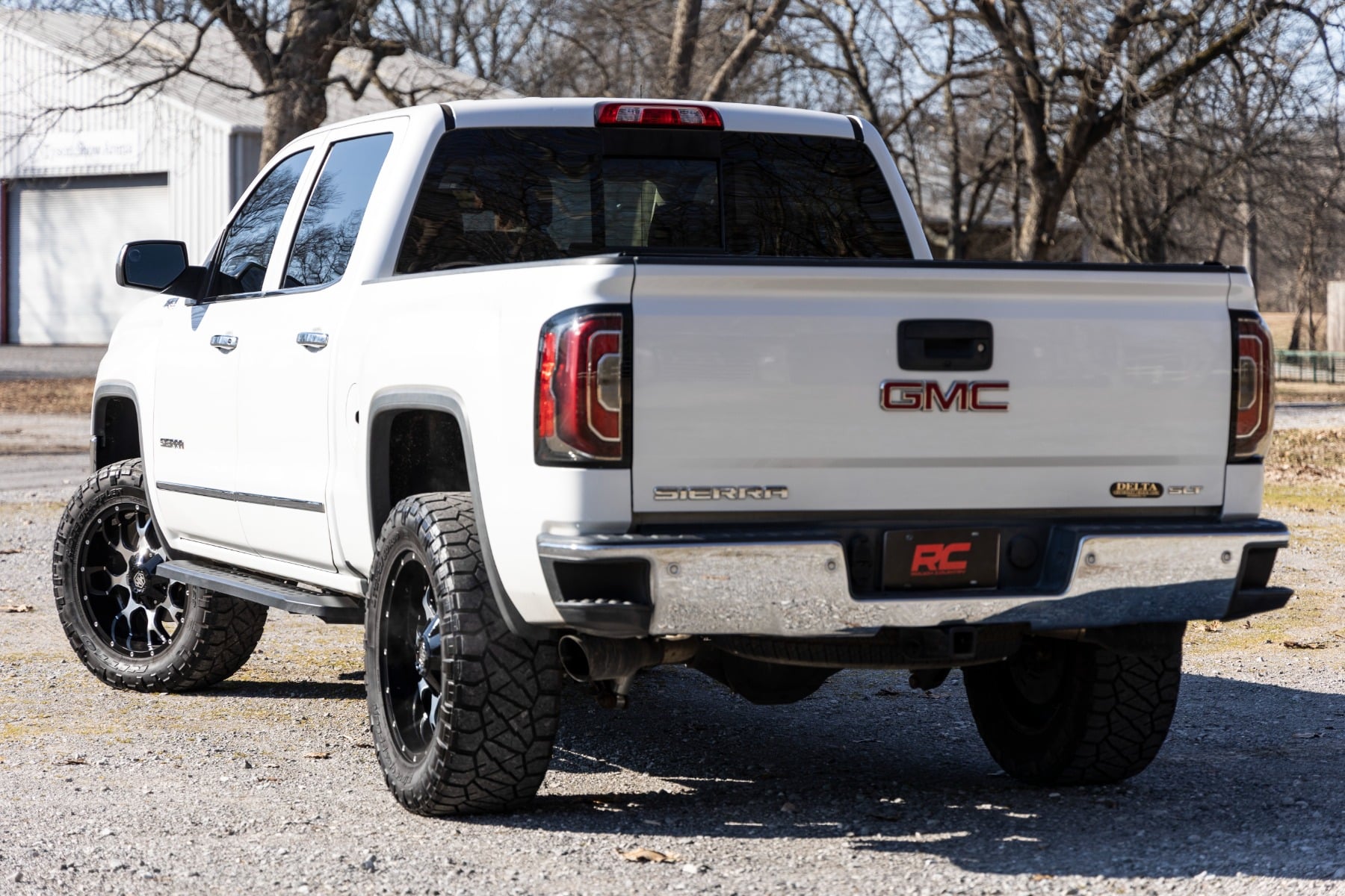 RPT2 Running Boards | Crew Cab | Chevy/GMC 1500/2500HD/3500HD (07-18 & Classic) by Rough Country