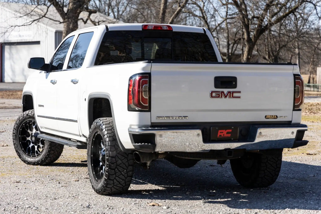 RPT2 Running Boards | Crew Cab | Chevy/GMC 1500/2500HD/3500HD (07-18 & Classic) by Rough Country