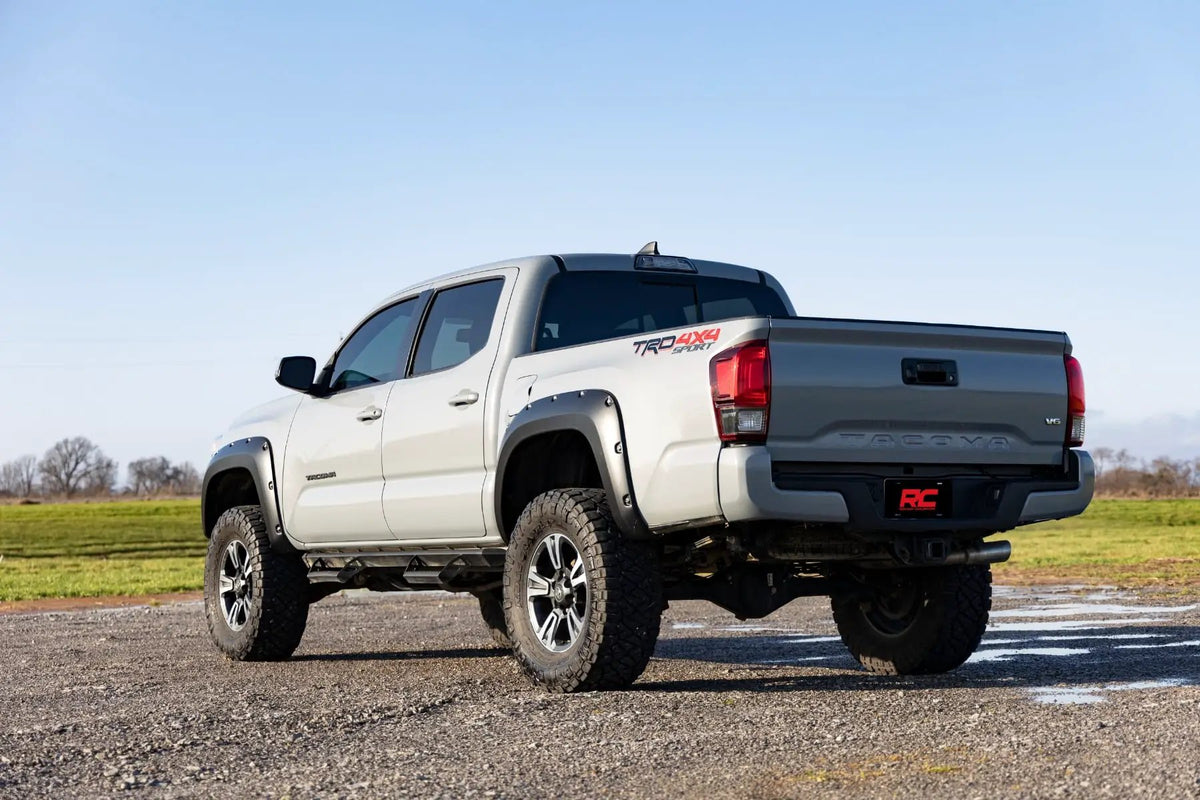 Pocket Fender Flares | Toyota Tacoma 2WD/4WD (2016-2023) by Rough Country