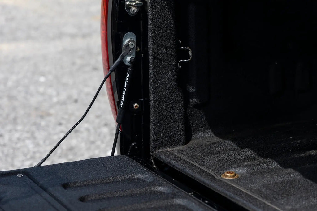 Tailgate Assist | Toyota Tundra 2WD/4WD (2007-2021) by Rough Country
