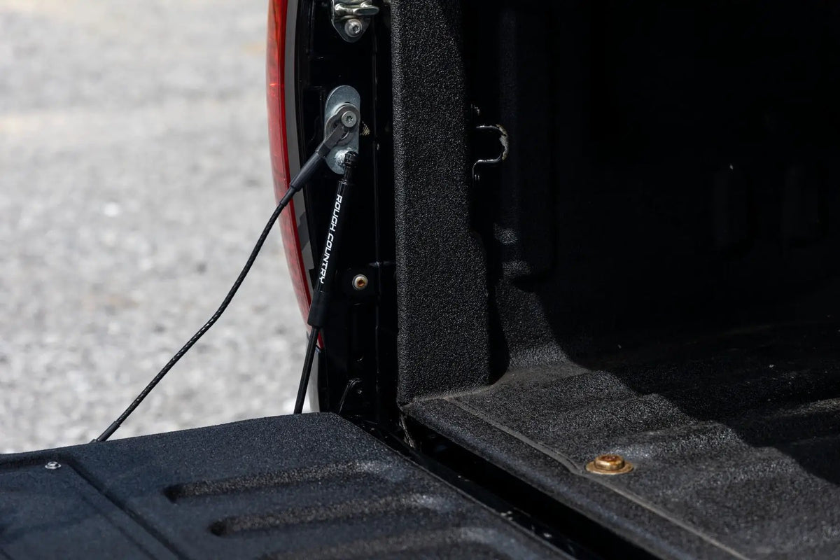 Tailgate Assist | Toyota Tundra 2WD/4WD (2007-2021) by Rough Country