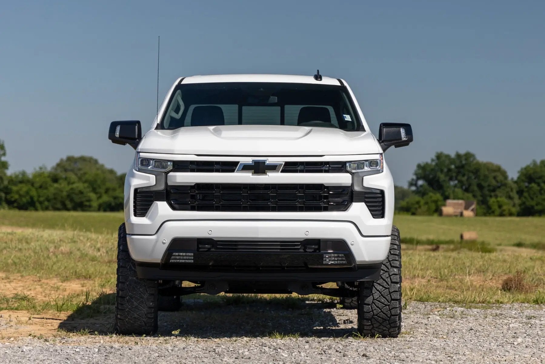 6 Inch Lift Kit | M1 Struts/M1 | Chevy Silverado 1500 4WD (2025-2026) by Rough Country