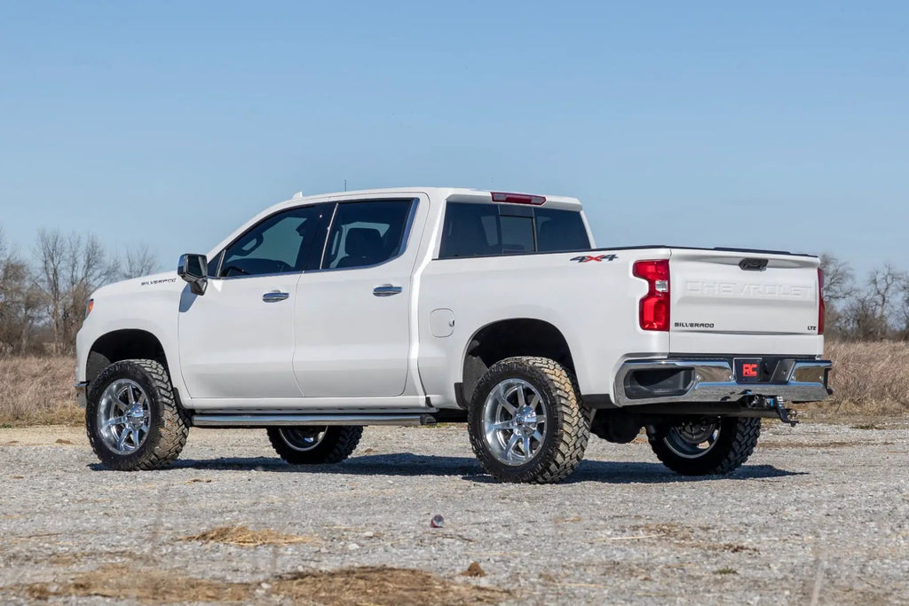 3.5 Inch Lift Kit | M1 Struts/M1 | Chevy Silverado 1500 2WD/4WD (2025-2026) by Rough Country