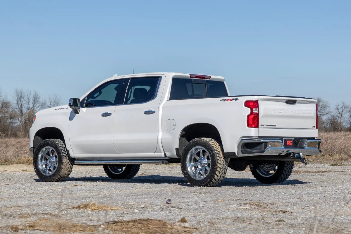 3.5 Inch Lift Kit | M1 Struts/M1 | Chevy Silverado 1500 2WD/4WD (2025-2026) by Rough Country
