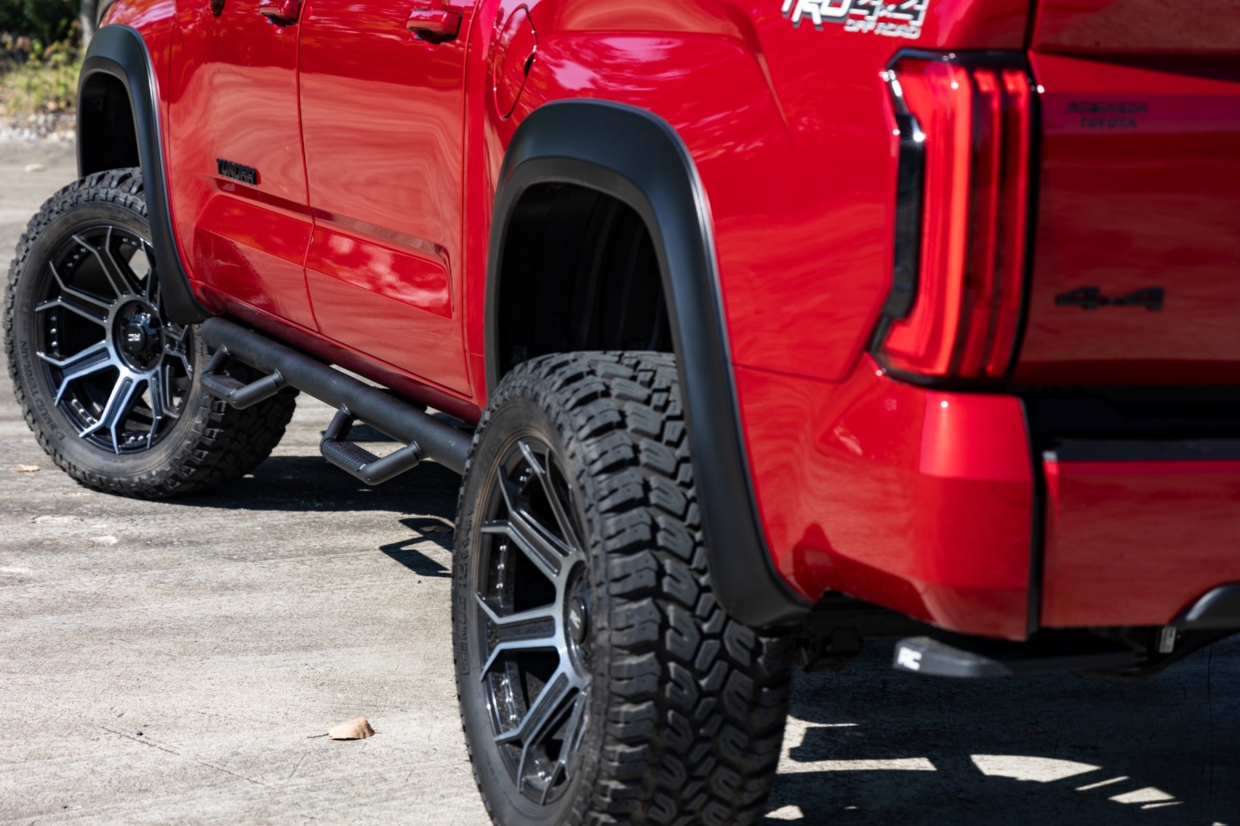 Nerf Steps | Cab Length | Crew Max | Toyota Tundra 2WD/4WD (2022-2026) by Rough Country
