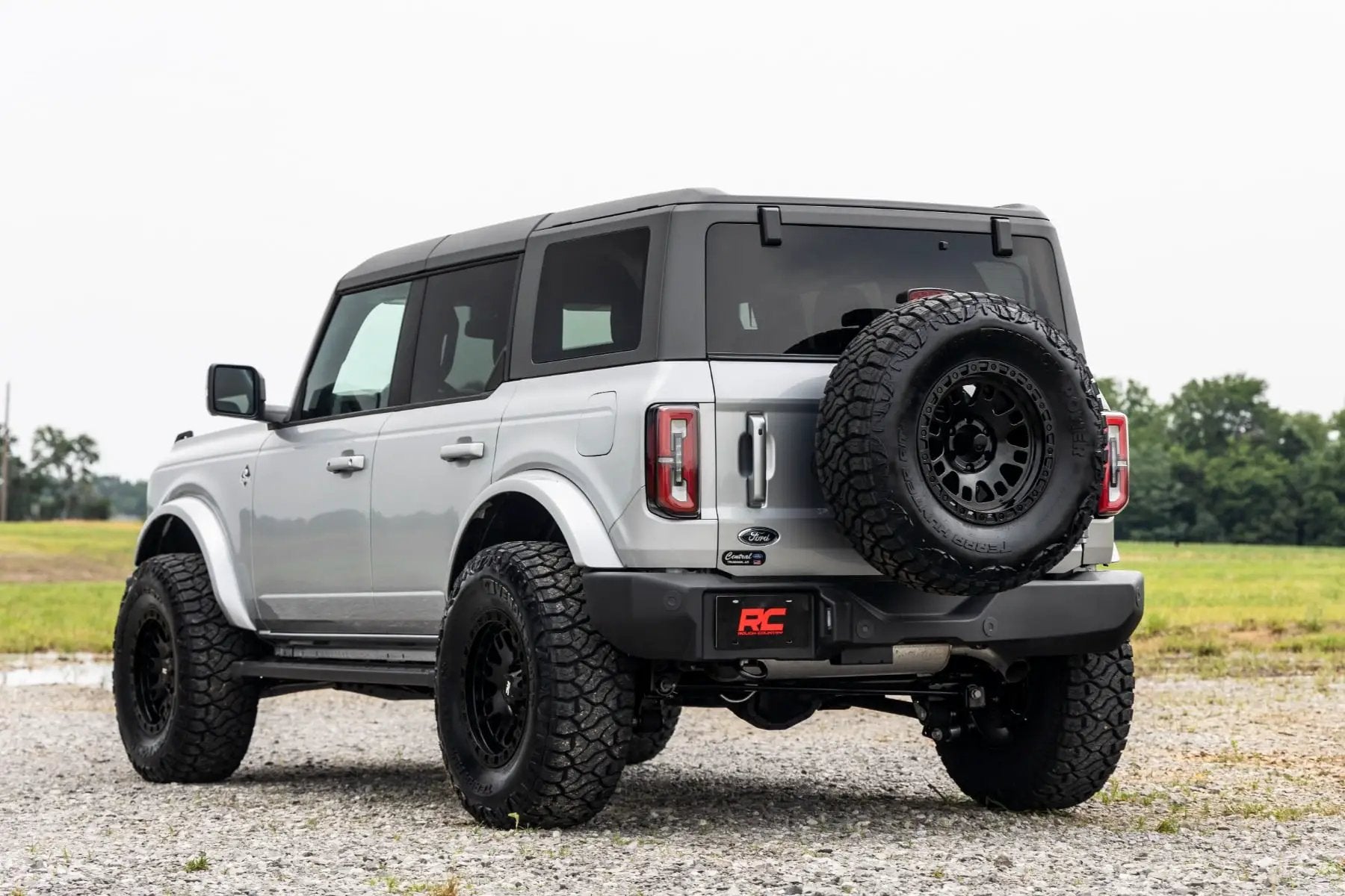 2 Inch Lift Kit | M1 Lifted Struts | Ford Bronco 4WD (2021-2026) by Rough Country