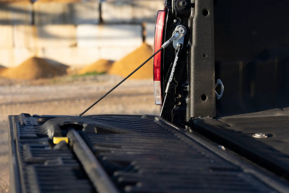 Tailgate Assist | Ford F-250/F-350 Super Duty 2WD/4WD (1999-2016) by Rough Country