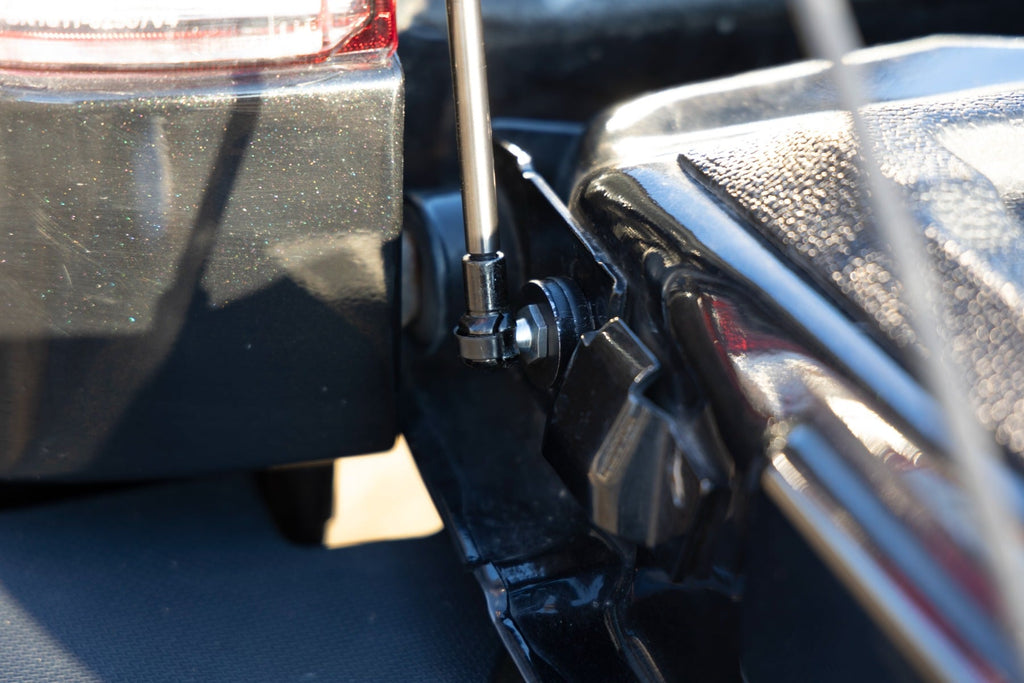 Tailgate Assist | Ford F-250/F-350 Super Duty 2WD/4WD (1999-2016) by Rough Country