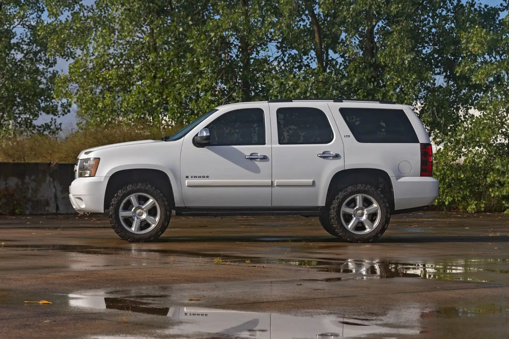 3.5 Inch Lift Kit | Forged UCAs | Chevy/GMC SUV 1500 2WD/4WD (2007-2020) by Rough Country