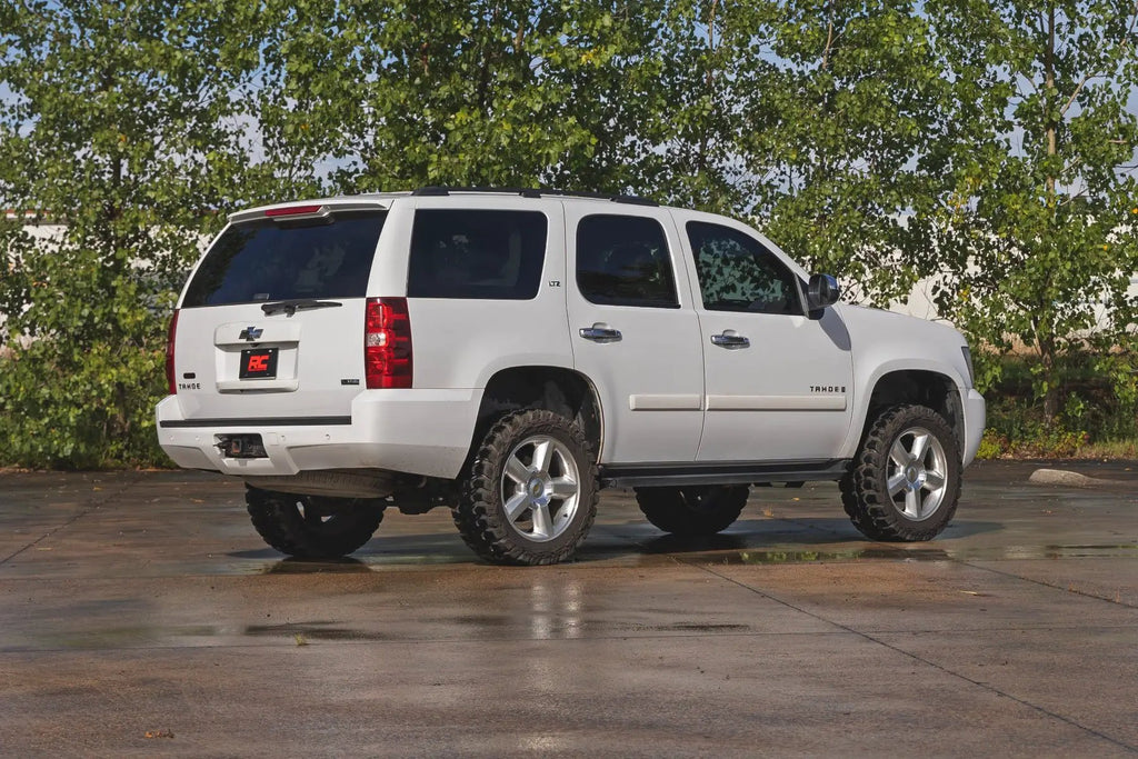 3.5 Inch Lift Kit | Forged UCAs | Chevy/GMC SUV 1500 2WD/4WD (2007-2020) by Rough Country
