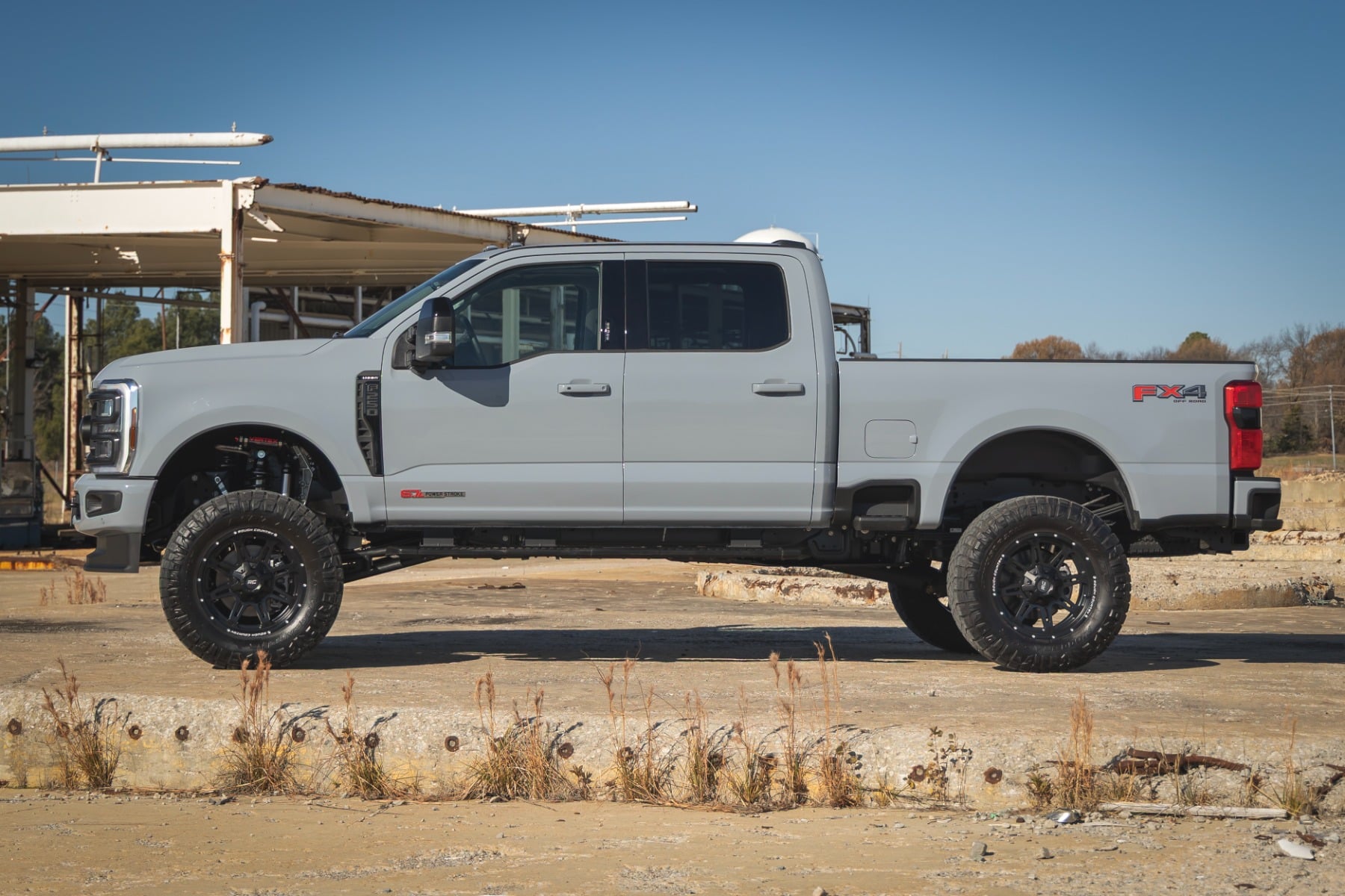 6 Inch Lift | R/A | C/O V2 | Ford F-250/F-350 Super Duty 4WD (2023-2026) by Rough Country