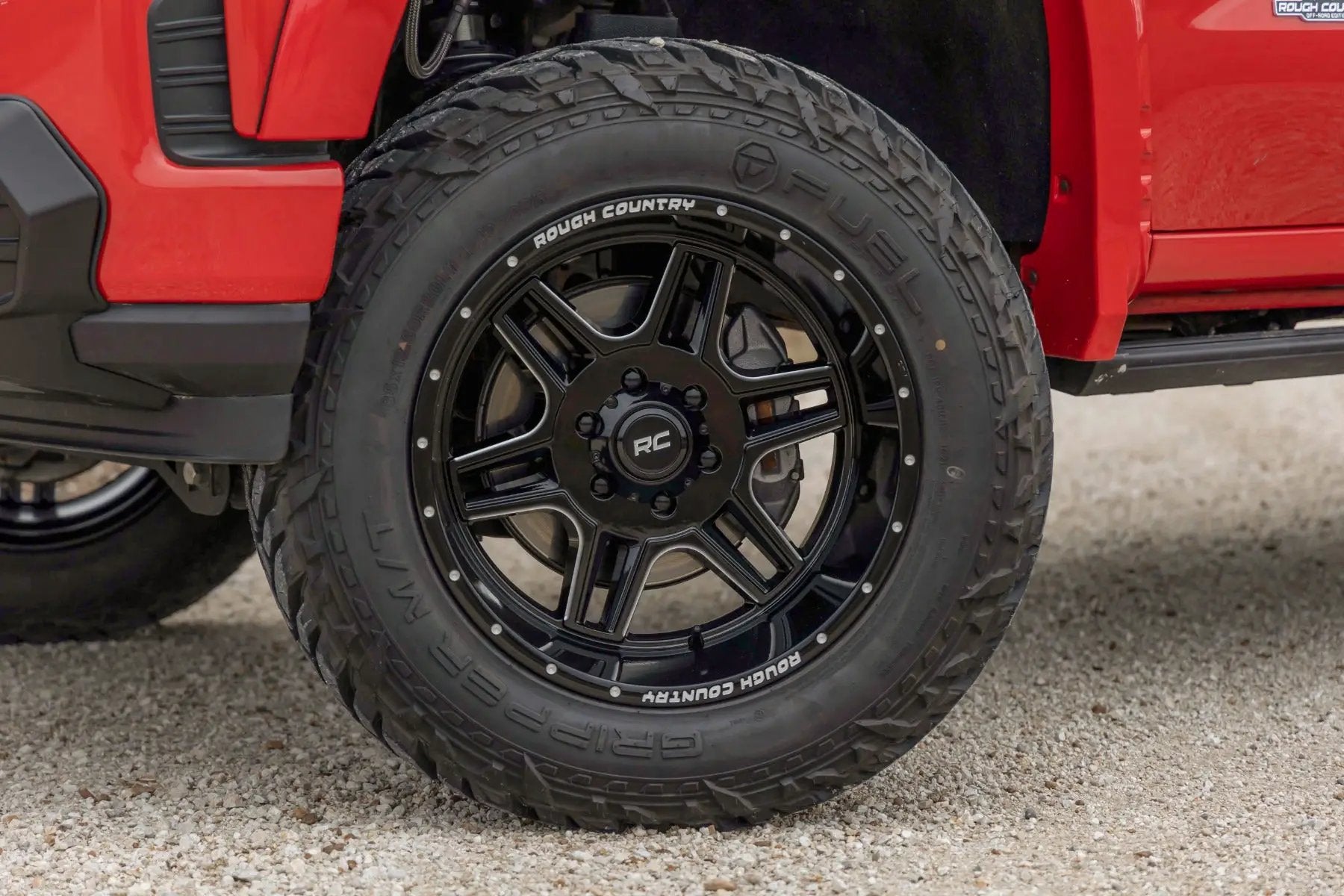 Rough Country 92 Series Wheel | Machined One-Piece | Gloss Black | 18x9 | 6x5.5 | +18mm by Rough Country