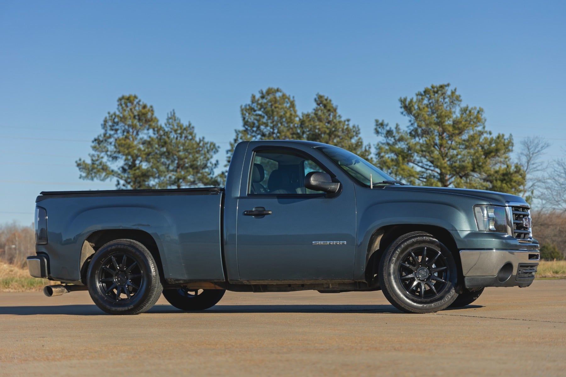 2 Inch Lowering Kit | 4 Inch Rear Lowering | M1 | Chevy/GMC 1500 (14-18 & Classic) by Rough Country