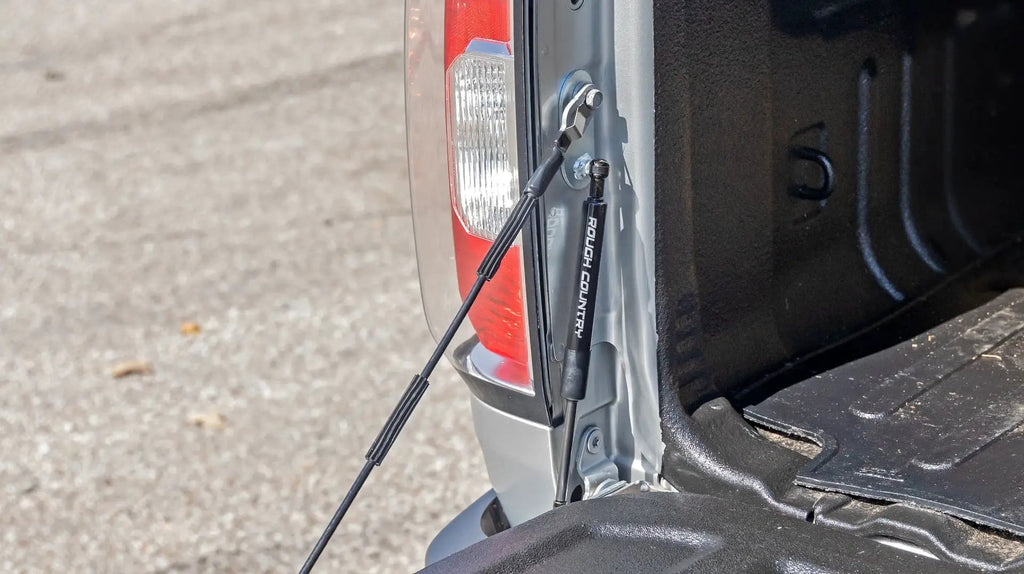 Tailgate Assist | Chevy/GMC Canyon/Colorado 2WD/4WD (2015-2022) by Rough Country