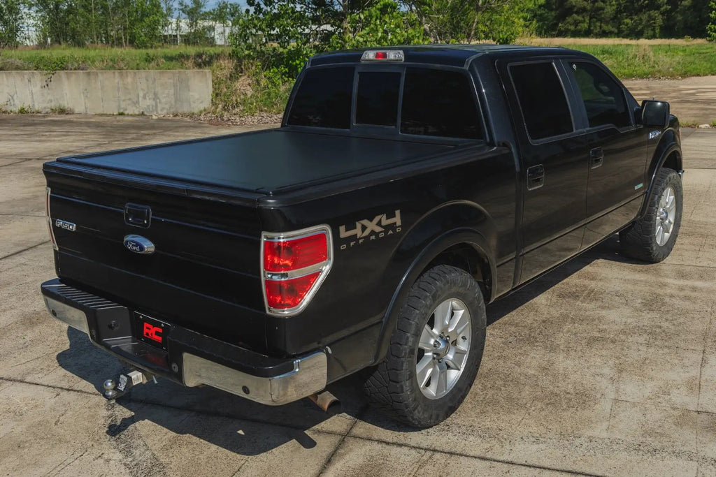 Powered Retractable Bed Cover | 5'7" Bed | Ford F-150 2WD/4WD (2009-2014) by Rough Country