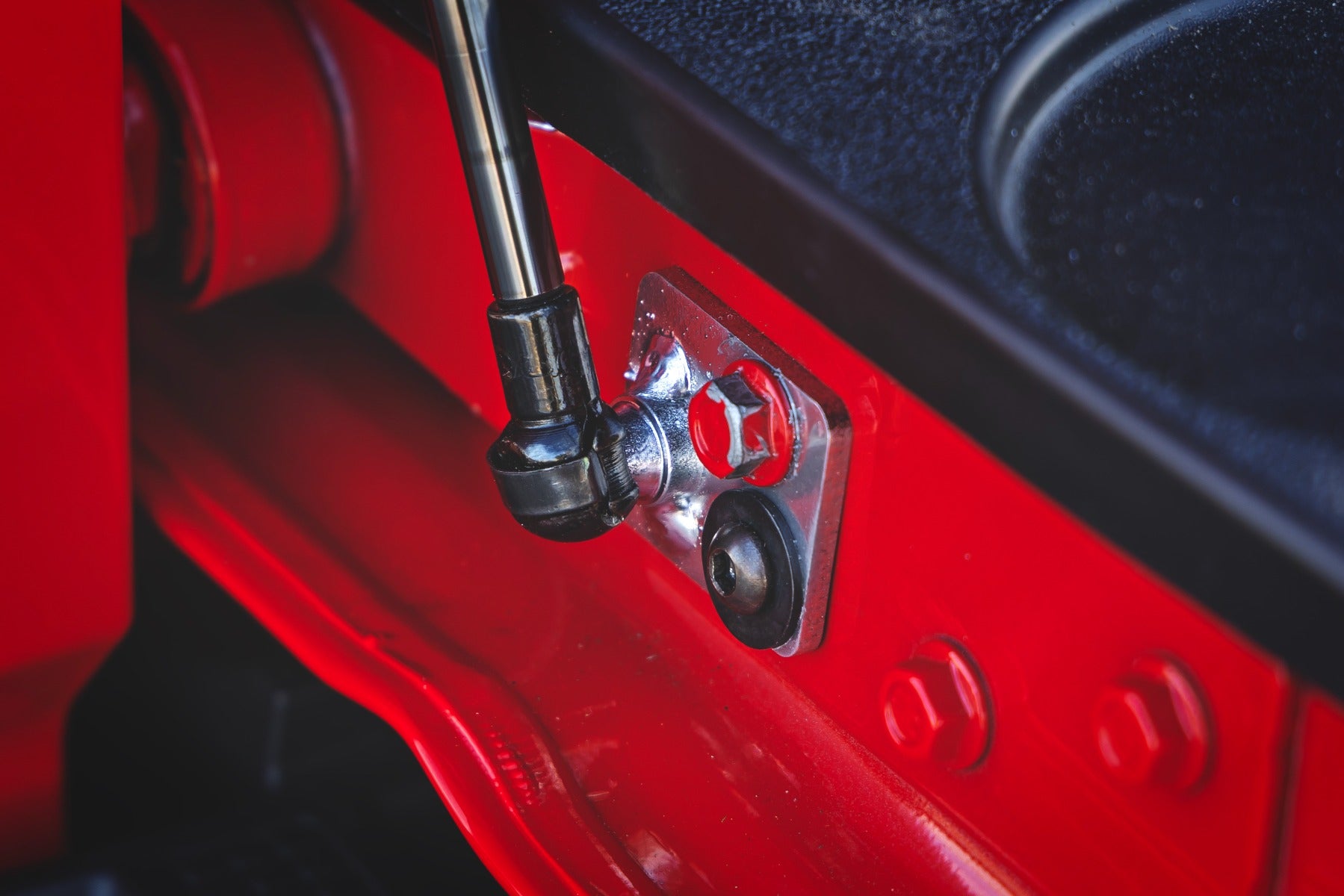 Tailgate Assist | Chevy Silverado & GMC Sierra 1500 2WD/4WD (2019-2026) by Rough Country