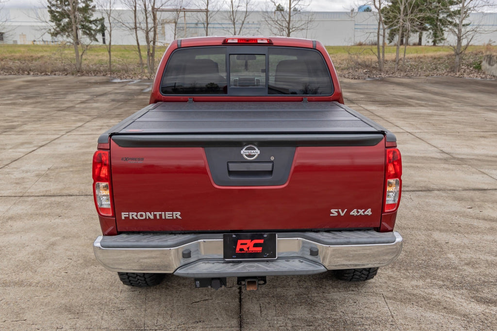 Hard Low Profile Bed Cover | 5' Bed | Cargo Mgmt | Nissan Frontier (05-21) by Rough Country