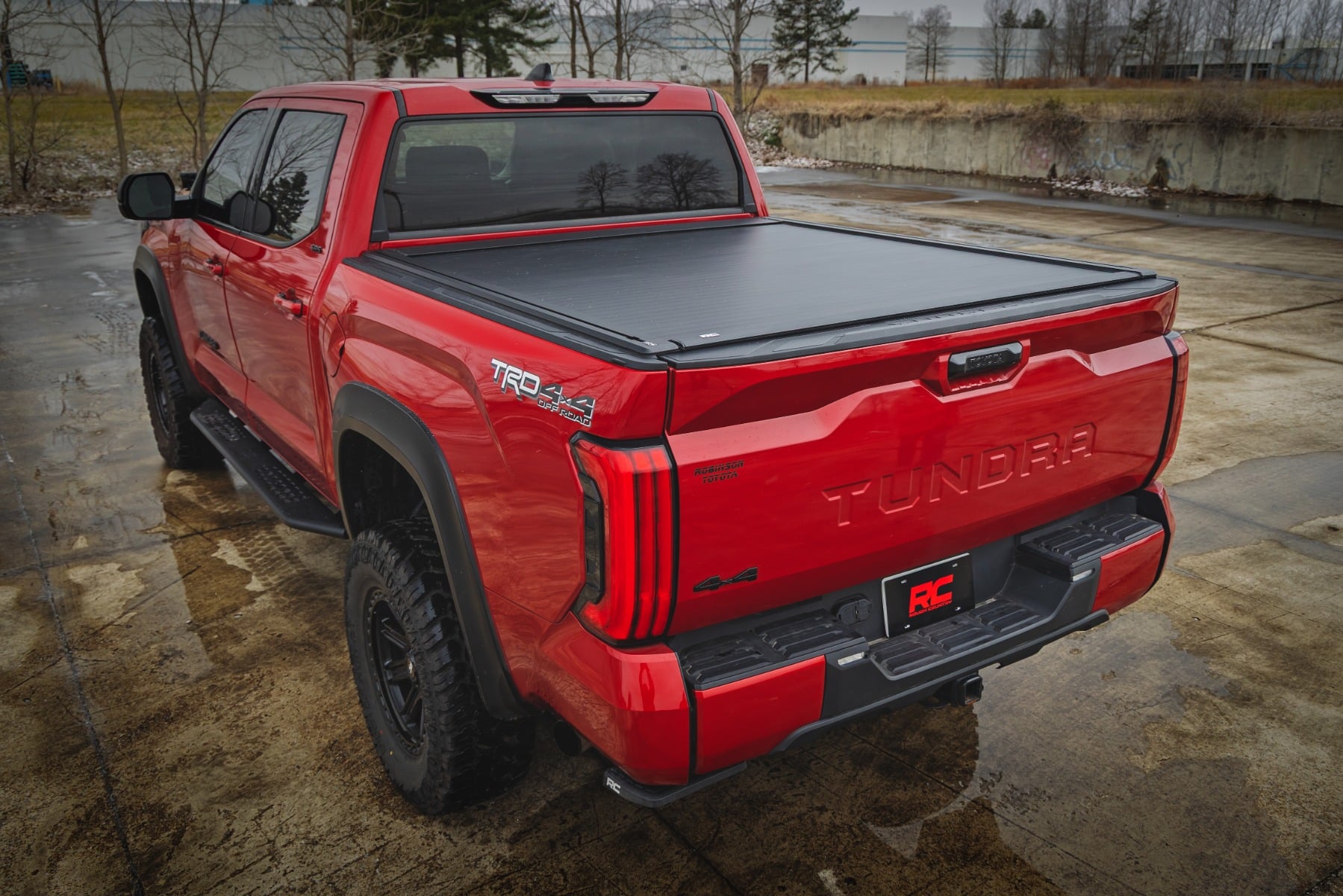 Powered Retractable Bed Cover | 5'7" Bed | Toyota Tundra 2WD/4WD (2022-2026) by Rough Country