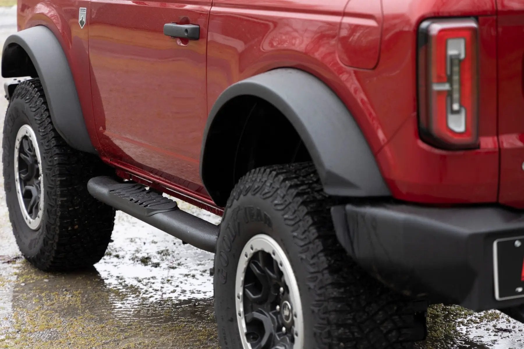 Oval Nerf Steps | 2-Door | Black | Ford Bronco (2 Door) 4WD (2021-2026) by Rough Country