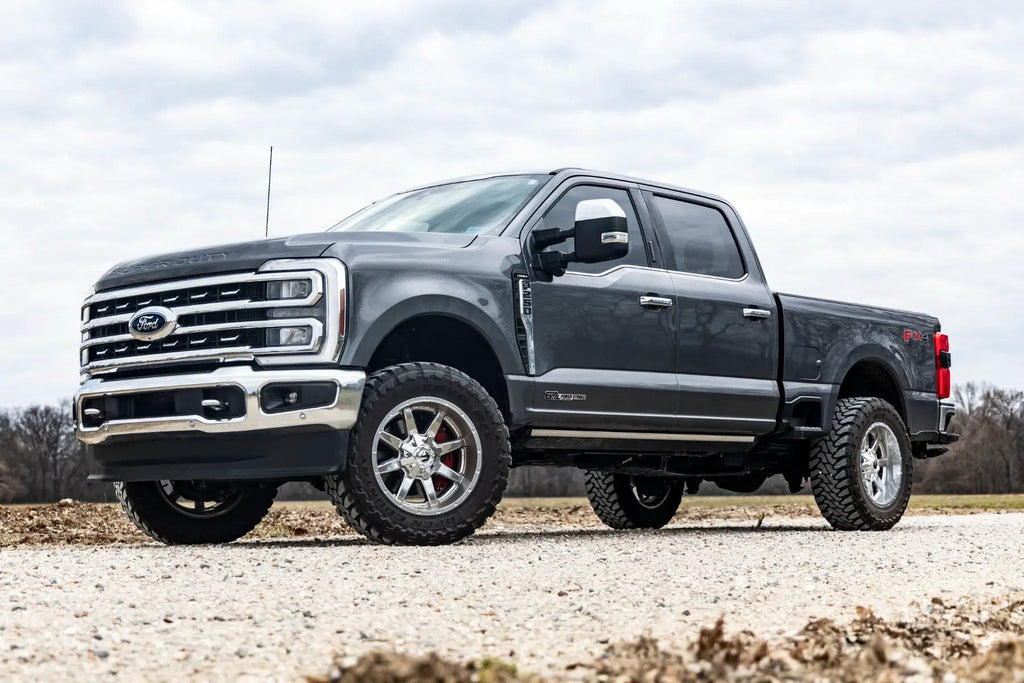 2 Inch Leveling Kit | Track Bar Bracket | Ford F-250/F-350 Super Duty (17-26) by Rough Country
