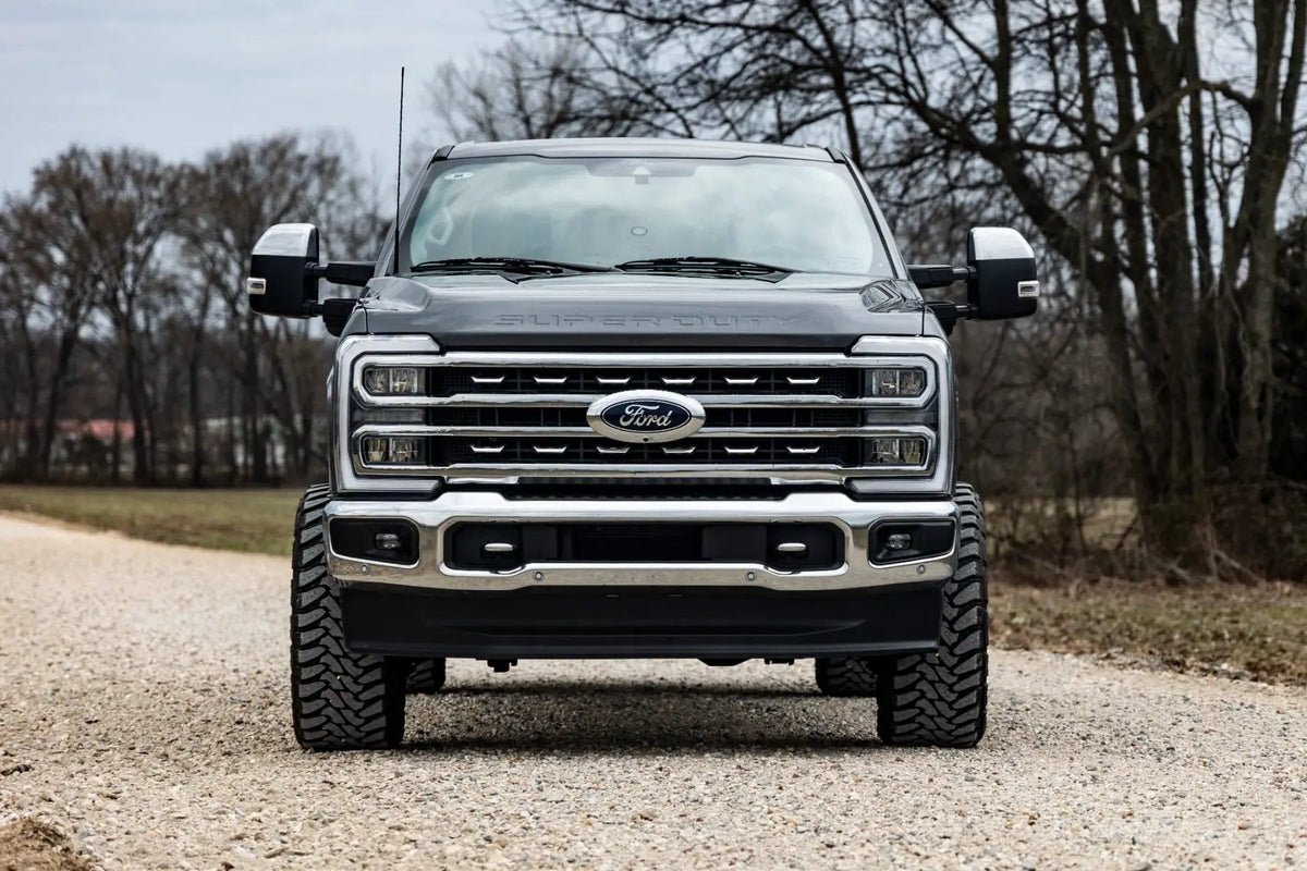 2 Inch Leveling Kit | Track Bar Bracket | Ford F-250/F-350 Super Duty (17-26) by Rough Country