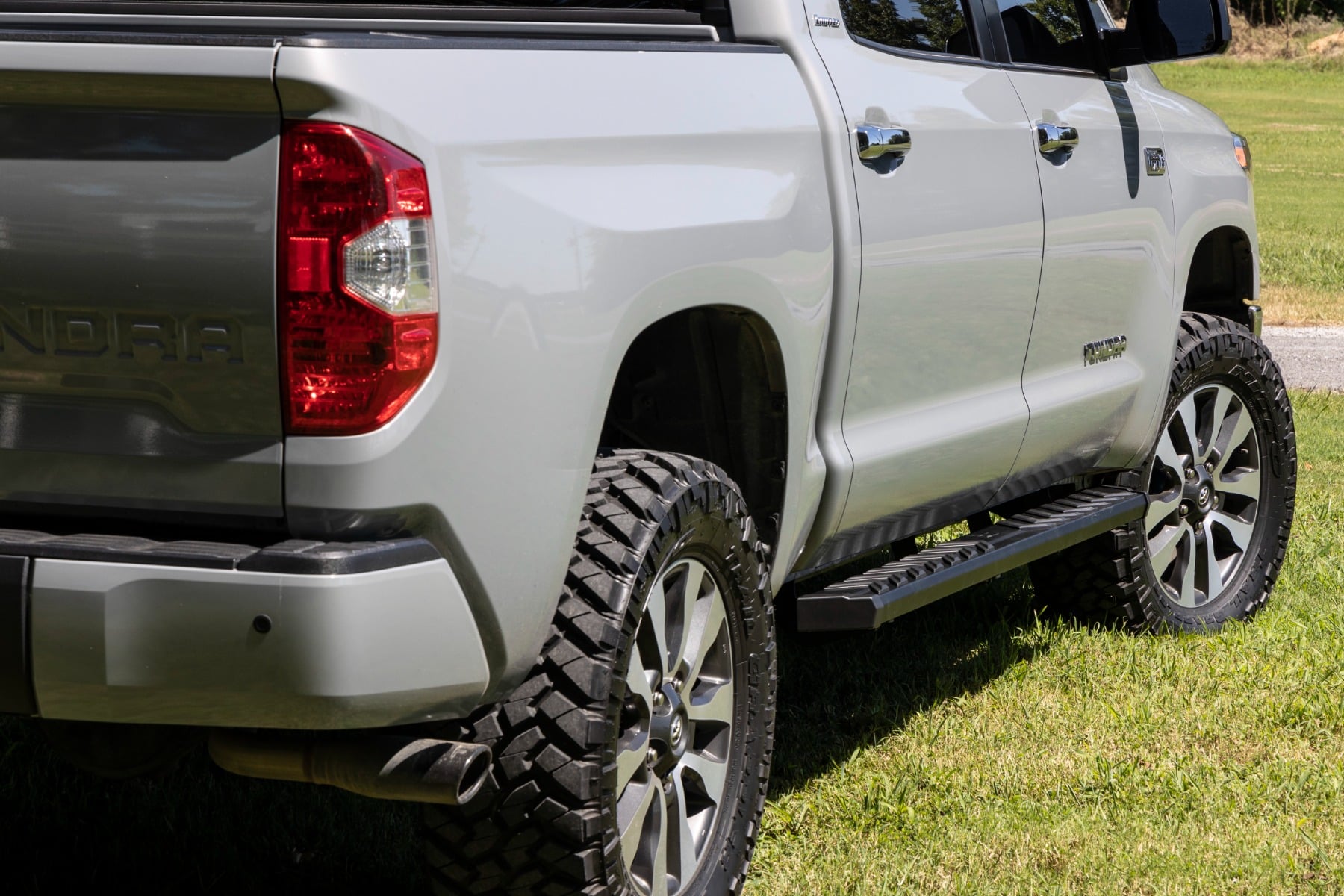 BA2 Running Boards | Side Step Bars | Crew Cab | Toyota Tundra 2WD/4WD (07-21) by Rough Country