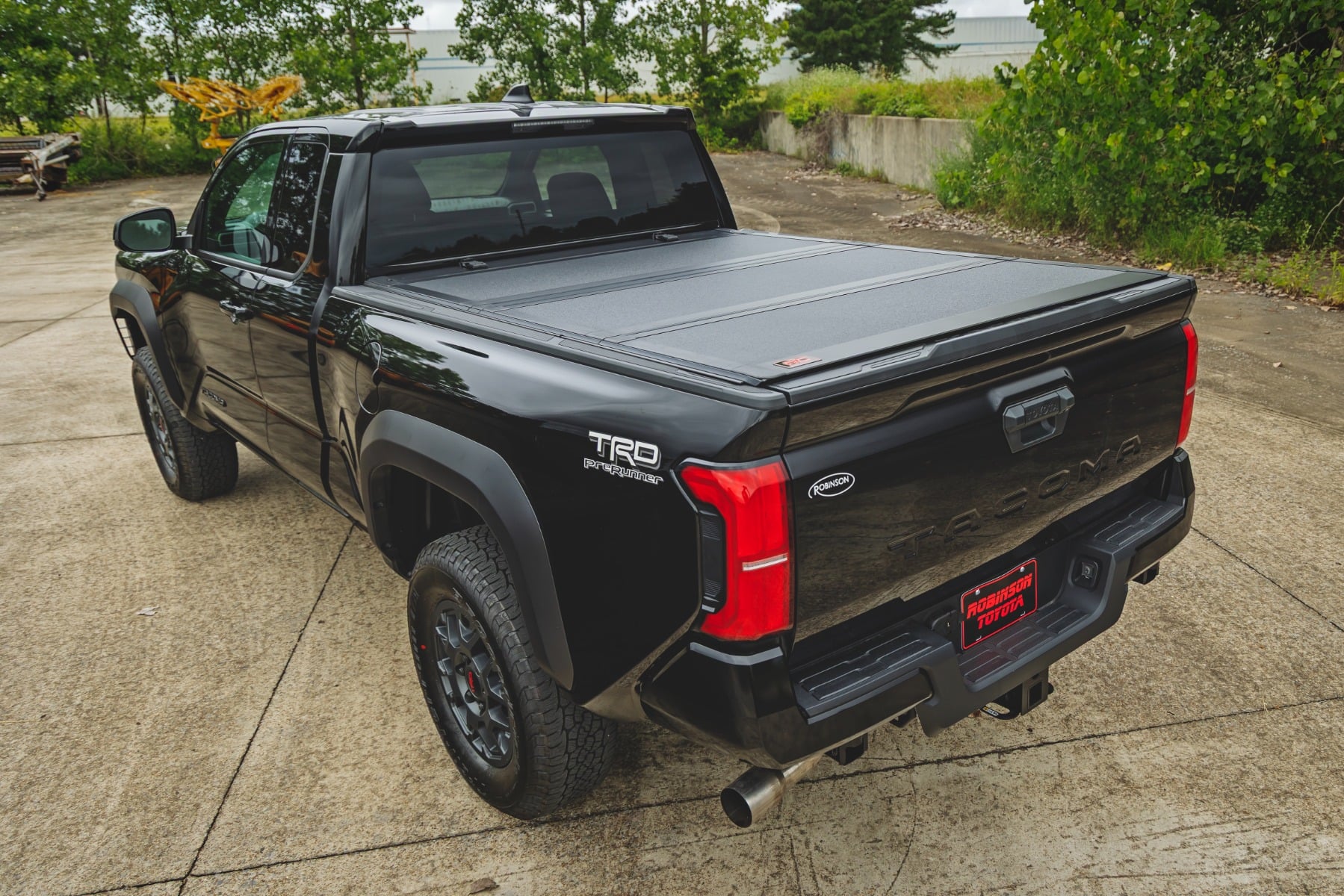 Hard Tri-Fold Flip Up Bed Cover | 6' Bed | Toyota Tacoma 2WD/4WD (2024-2026) by Rough Country