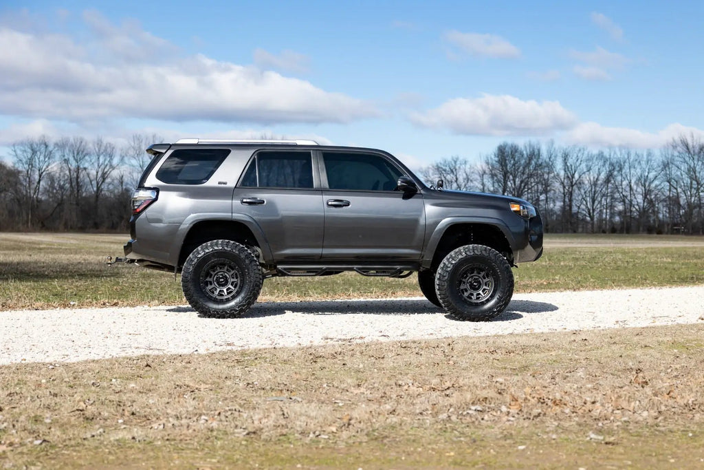 6 Inch Lift Kit | M1 Struts | Toyota 4Runner 2WD/4WD (2015-2020) by Rough Country