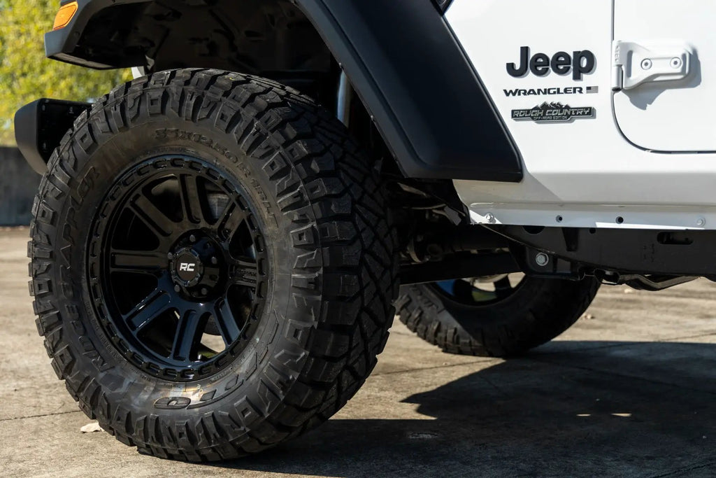 Rough Country 84 Series Wheel | Gloss Black | 18x8.5 | 5x5 | +0mm by Rough Country