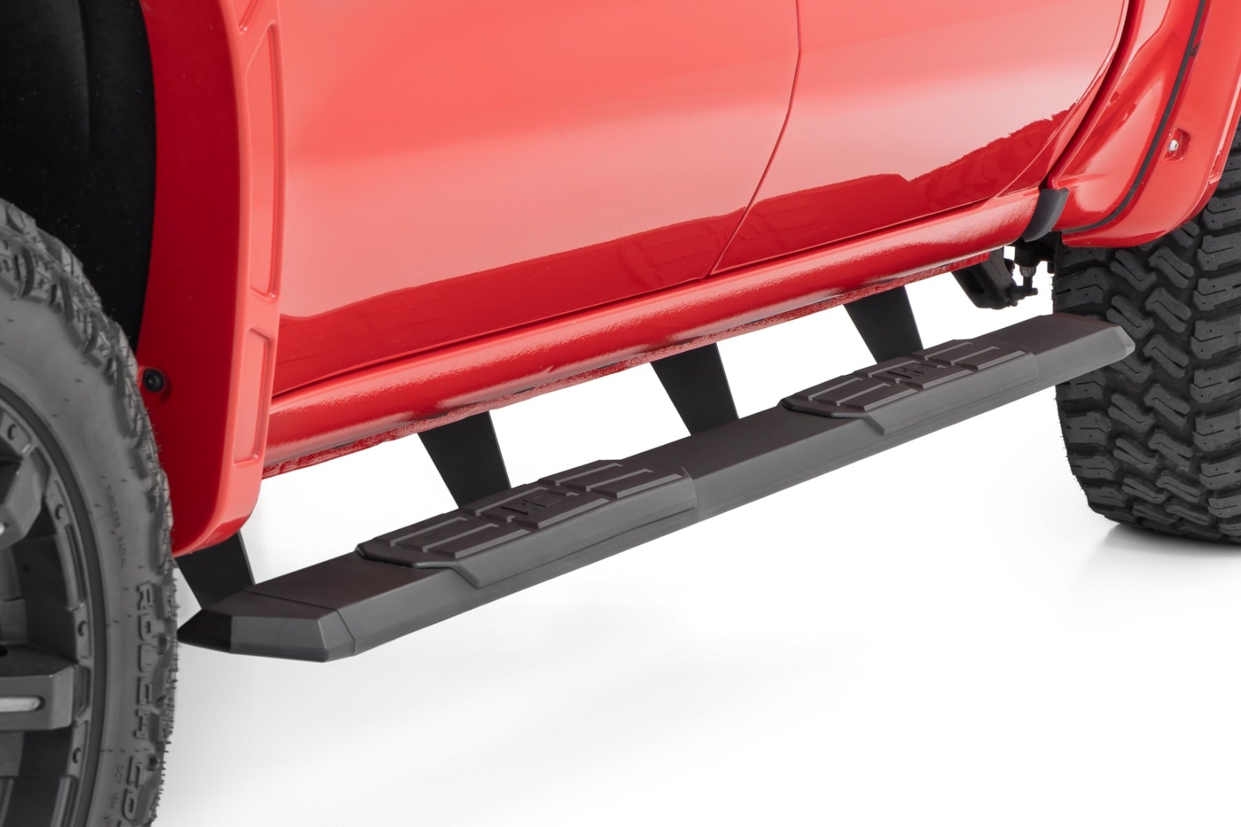 TR2 Running Boards | Chevy/GMC 1500/2500HD/3500HD (19-26) by Rough Country
