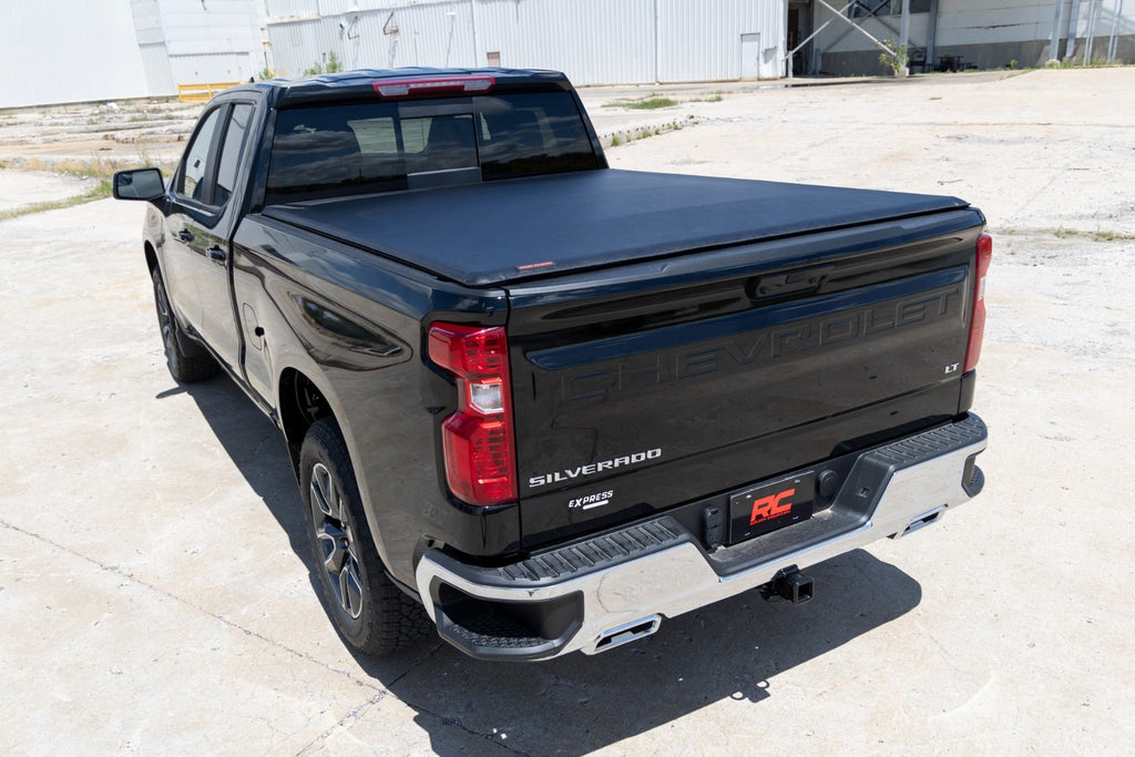 Soft Roll Up Bed Cover | 6'7" Bed | Chevy/GMC Sierra 1500 (19-26)/Silverado 1500 (19-26) by Rough Country