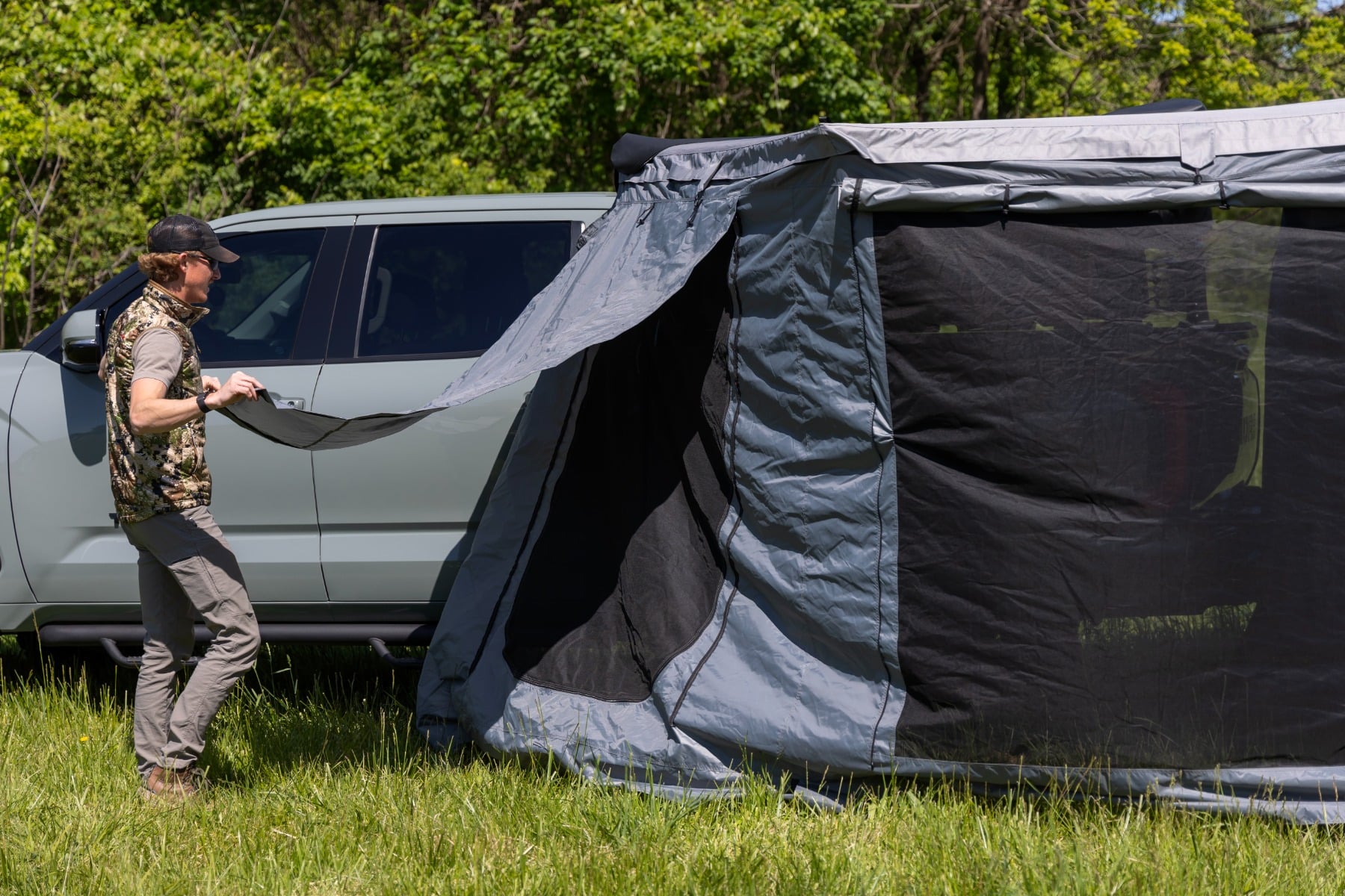 270 Degree Awning Wall Enclosure by Rough Country