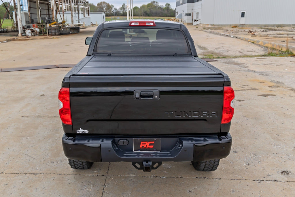 Hard Low Profile Bed Cover | 5'7" Bed | Toyota Tundra 2WD/4WD (2007-2021) by Rough Country