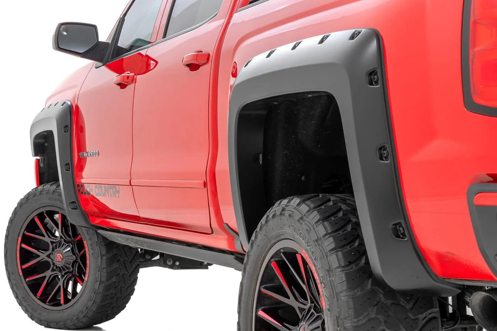 Pocket Fender Flares | 6'7" & 8' Bed | Chevy Silverado 1500 (14-18)/Silverado 2500 HD (15-19) by Rough Country