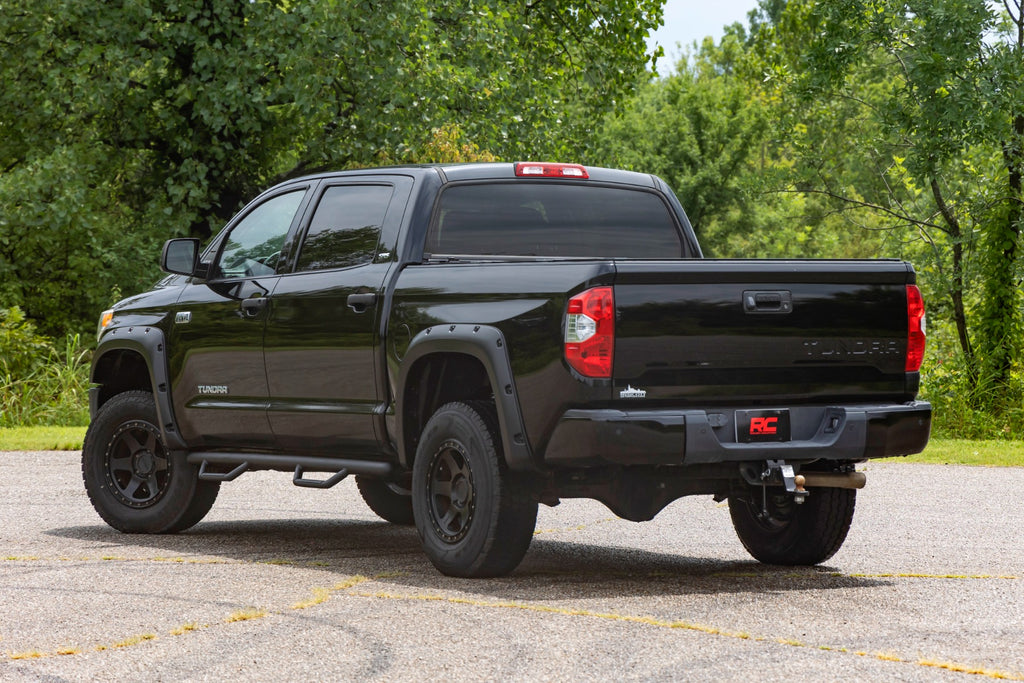 Nerf Steps | Cab Length | CrewMax | 5'7" Bed | Toyota Tundra 2WD/4WD (07-21) by Rough Country