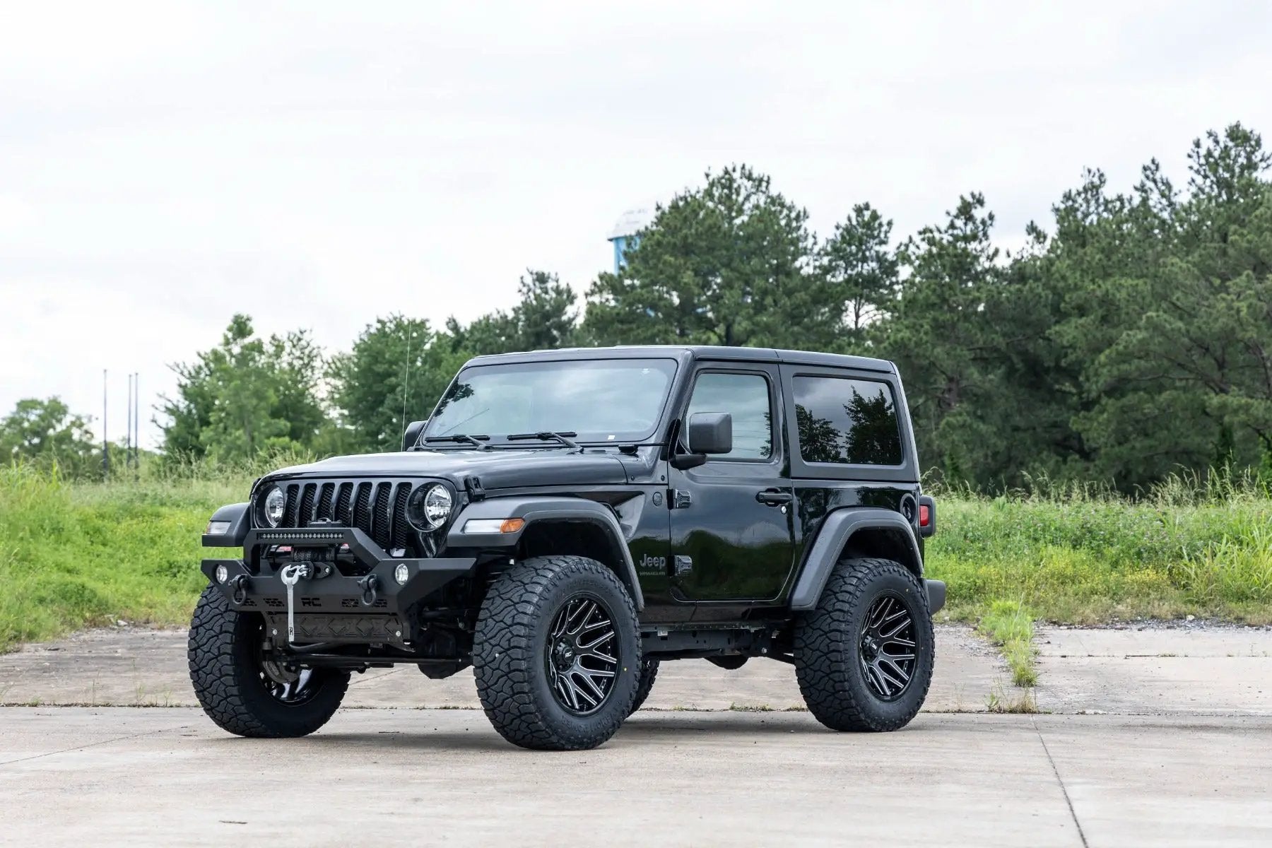Rough Country 95 Series Wheel | Machined One-Piece | Gloss Black | 20x10 | 5x5 | -19mm by Rough Country