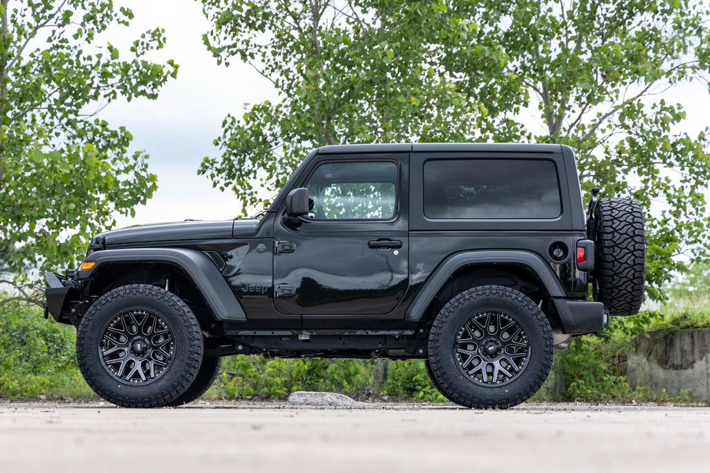 Rough Country 95 Series Wheel | Machined One-Piece | Gloss Black | 20x10 | 5x5 | -19mm by Rough Country