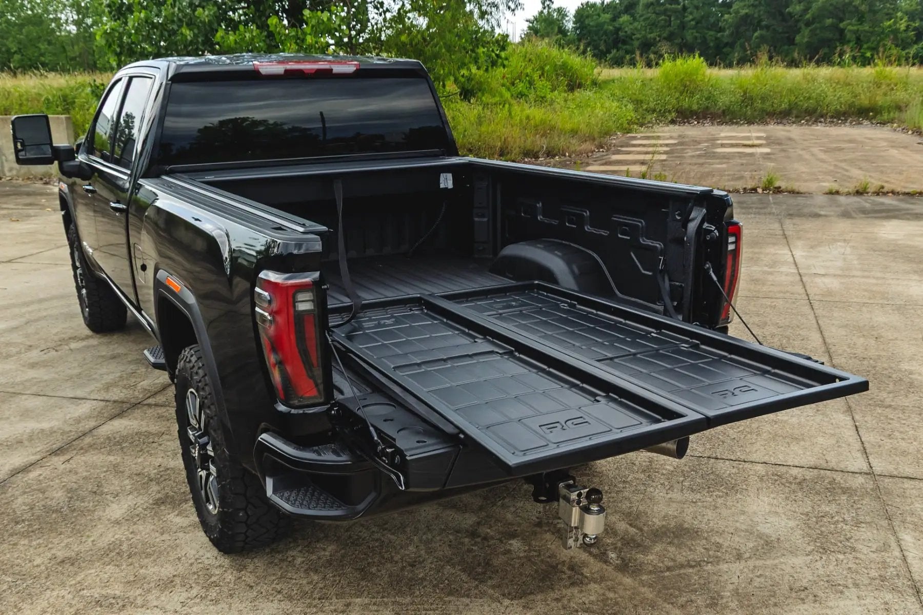 Slide-Out Truck Bed Cargo Trays | Fits 6'7"–6'10" Beds | Easy Tailgate Access by Rough Country