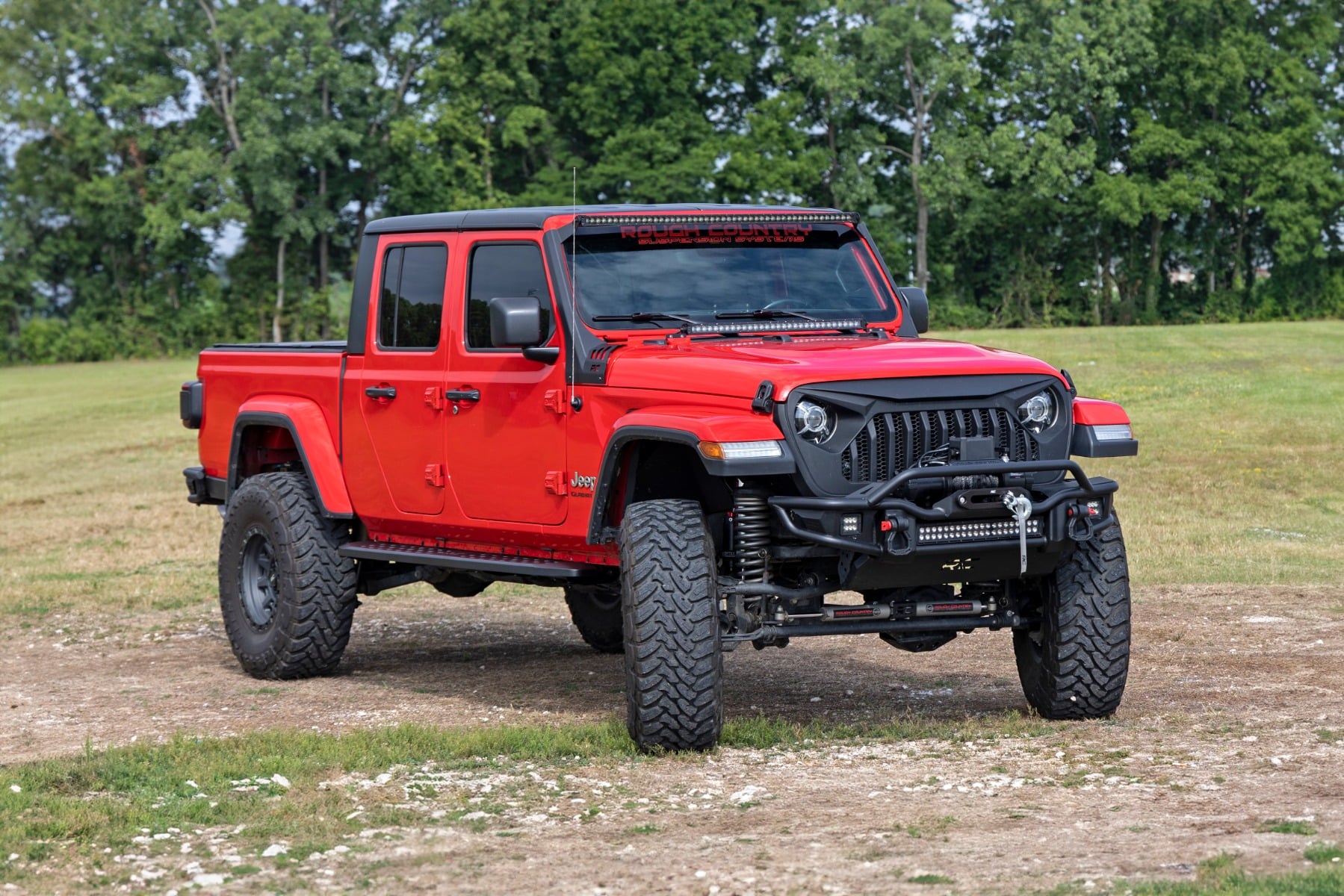 RPT2 Running Board | Jeep Gladiator JT 4WD (2020-2026) by Rough Country