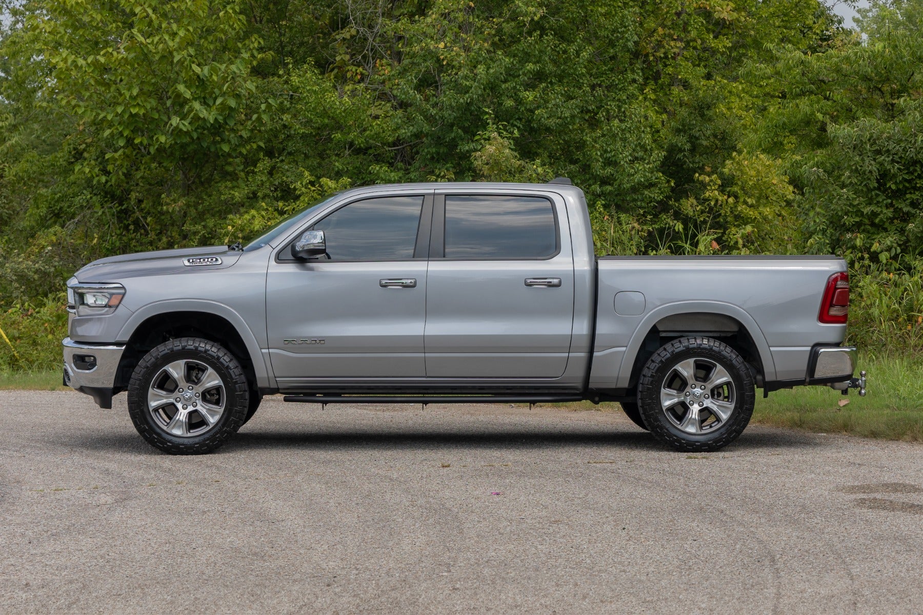 OV2 Running Boards | Side Step Bars | Crew Cab | Ram 1500 (19-26)/1500 TRX (21-24) by Rough Country