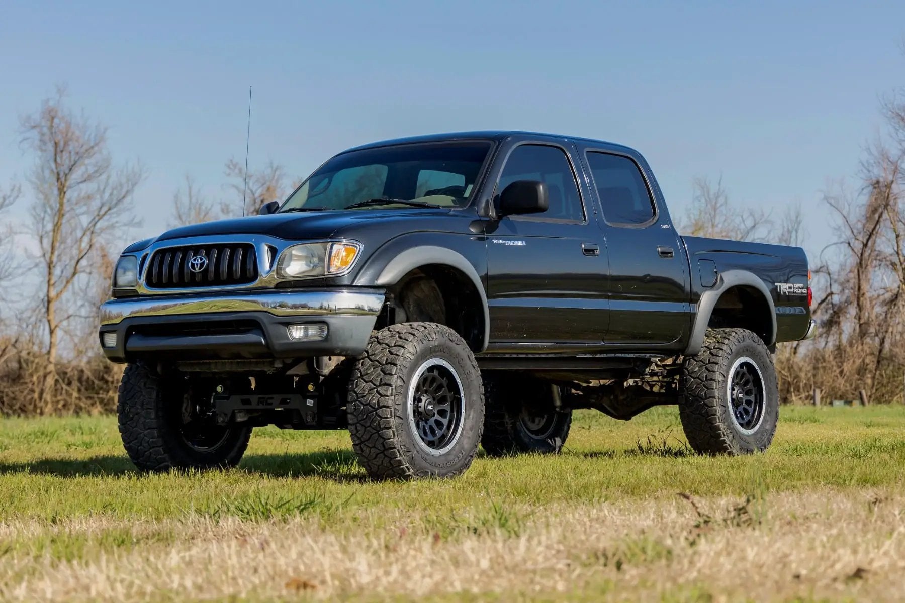 6 Inch Lift Kit | N3 Struts | Toyota Tacoma 2WD/4WD (1995-2004) by Rough Country