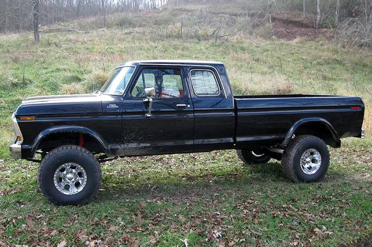 4 Inch Lift Kit | Lowboy | Ford F-250 4WD (1977-1979) by Rough Country