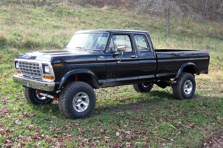 4 Inch Lift Kit | Lowboy | Ford F-250 4WD (1977-1979) by Rough Country