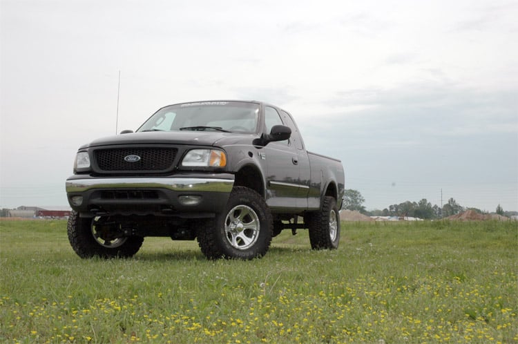 5 Inch Lift Kit | Ford F-150 4WD (1997-2003) by Rough Country
