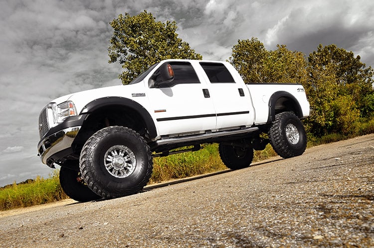 8 Inch Lift Kit | Ford F-250/F-350 Super Duty 4WD (1999-2004) by Rough Country