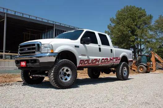 4 Inch Lift Kit | Rear Blocks | M1 | Ford F-250/F-350 Super Duty 4WD (1999) by Rough Country