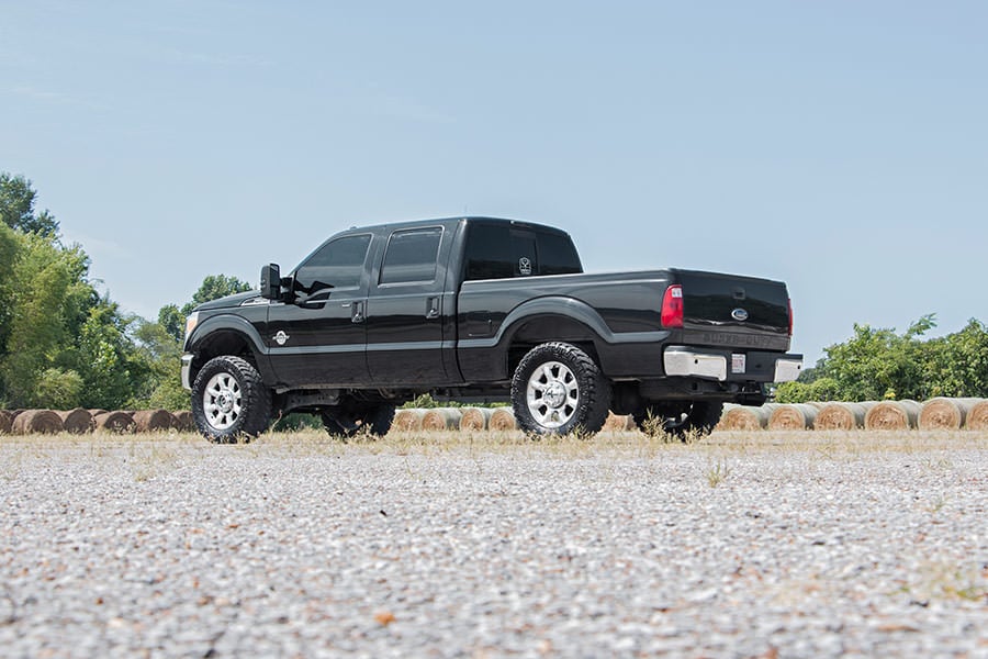 2 Inch Leveling Kit | Ford F-250/F-350 Super Duty 4WD (2005-2023) by Rough Country