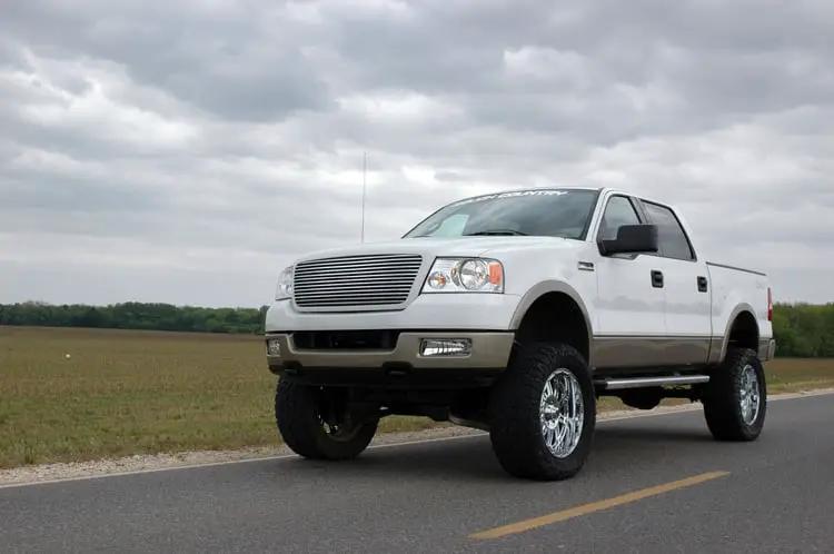 6 Inch Lift Kit | Ford F-150 4WD (2004-2008) by Rough Country