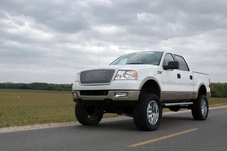 6 Inch Lift Kit | N3 Struts | Ford F-150 4WD (2004-2008) by Rough Country